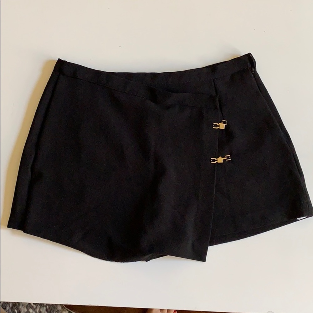Zara skort.
